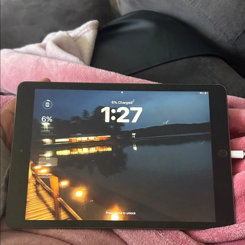 Apple Tablet - Dark Gray